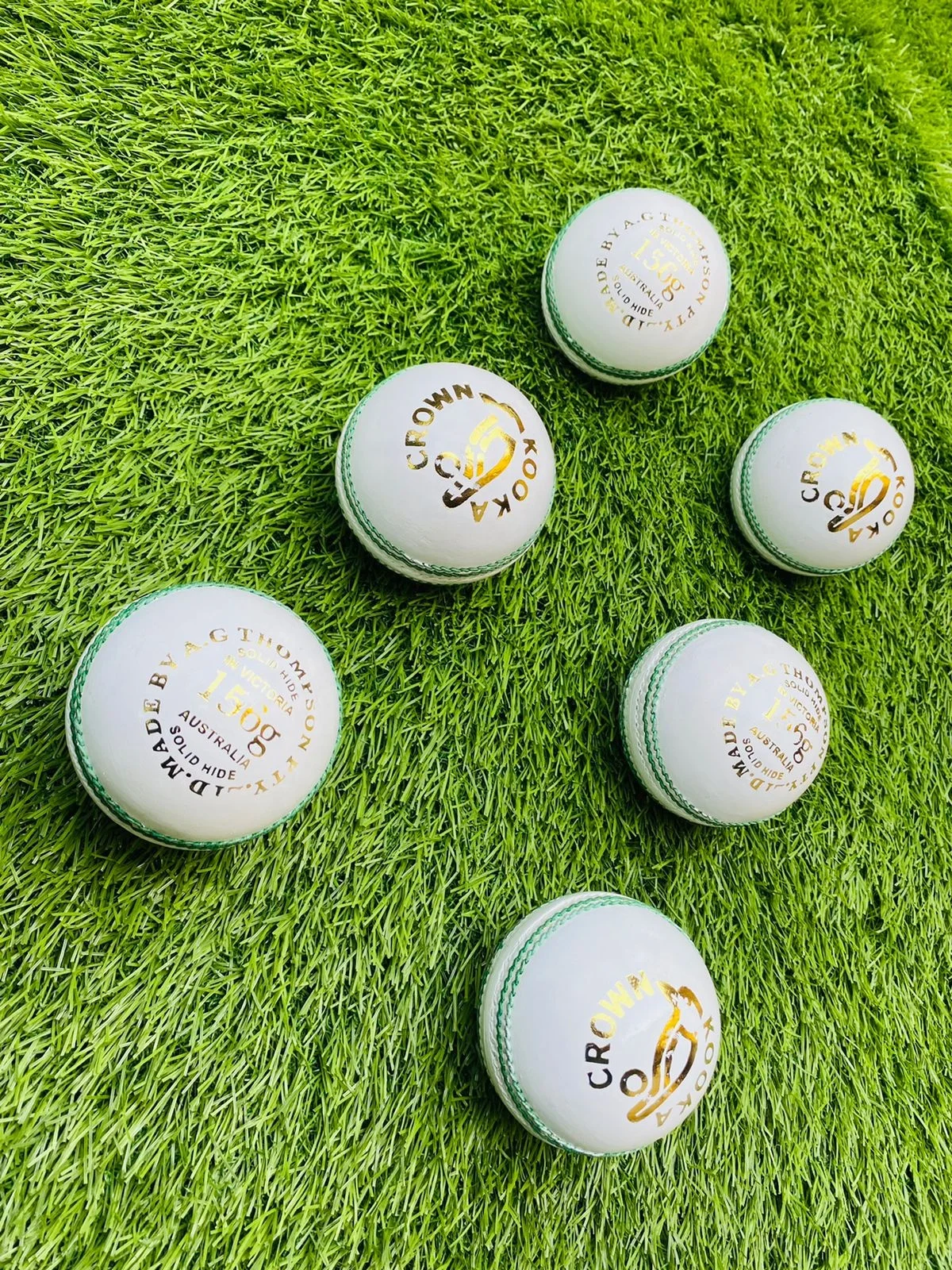 ENGLISH ALUM TANNED WHITE CRICKET BALLS MEN SIZE 156gm