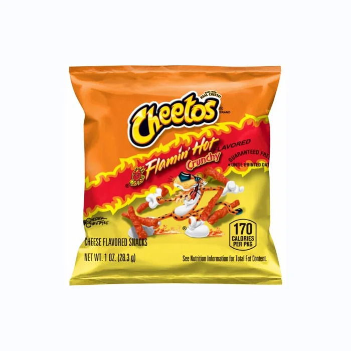 Низкая цена Cheetoss горячие куриные кукурузные чипсы частная марка пряный вкус 50 г