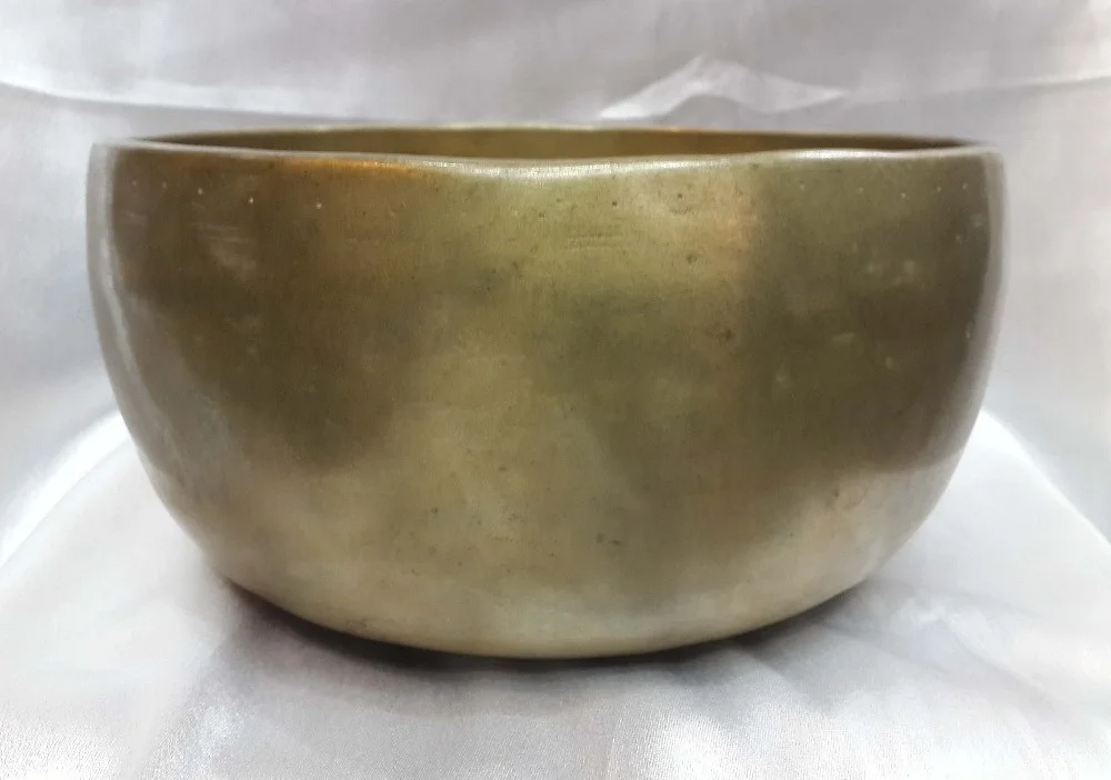 Antique Tibetan Singing Bowl Deep Strong Sound resonance meditation bowl chakras healing therapy