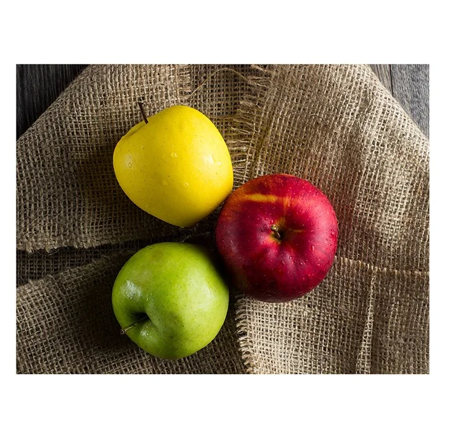 Natural non-GMO wholesale high grade fresh season fruits from Brazil fresh sweet red apples for food