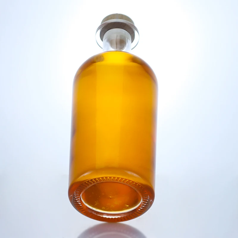 750 ml hot selling round transparent glass decanter with cork cap for vodka tequila rum gin whiskey