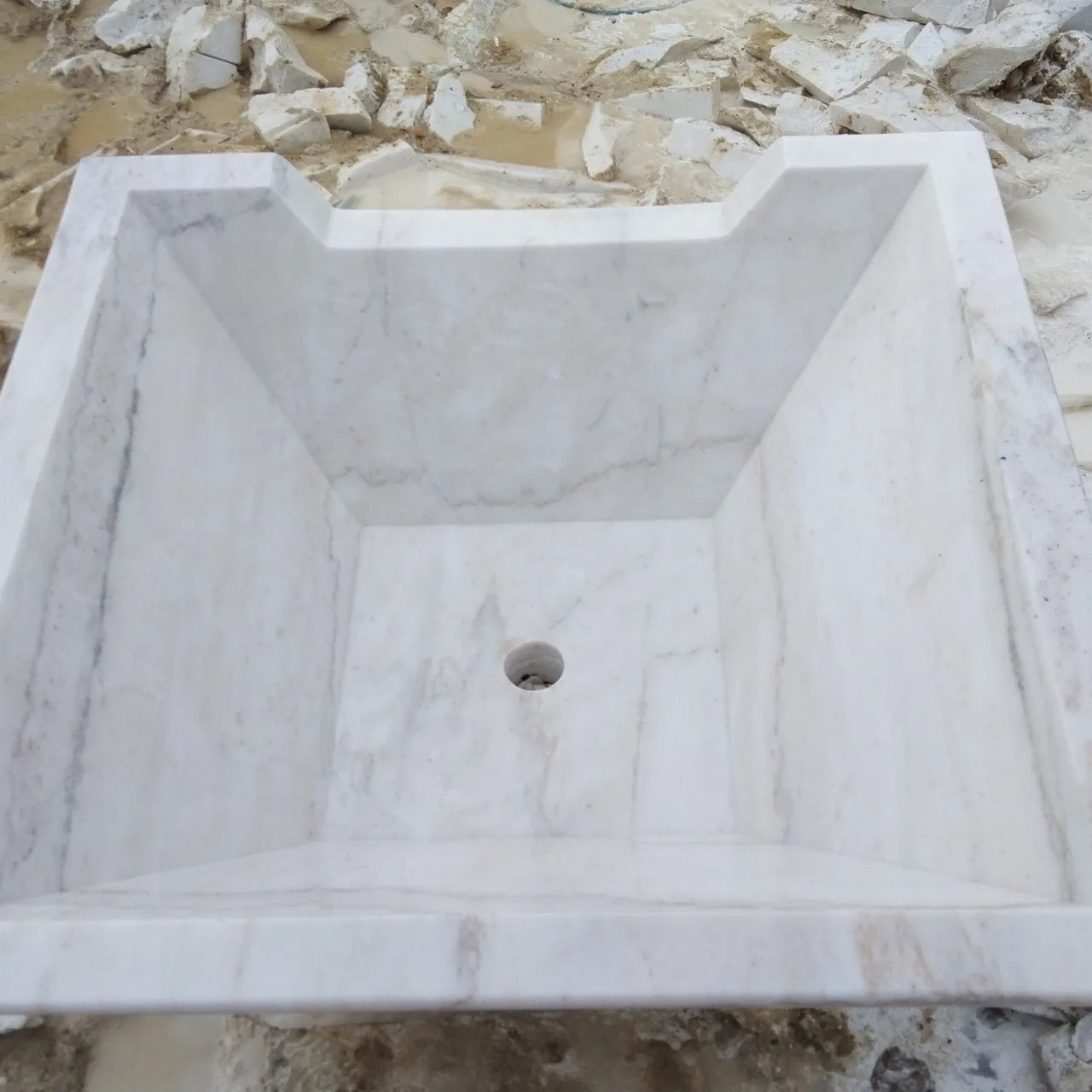 Milk white cloud marble stone square bowl size top face size 81,28x81,28cm bottom face size 33x33cm height 30,48cm high quality
