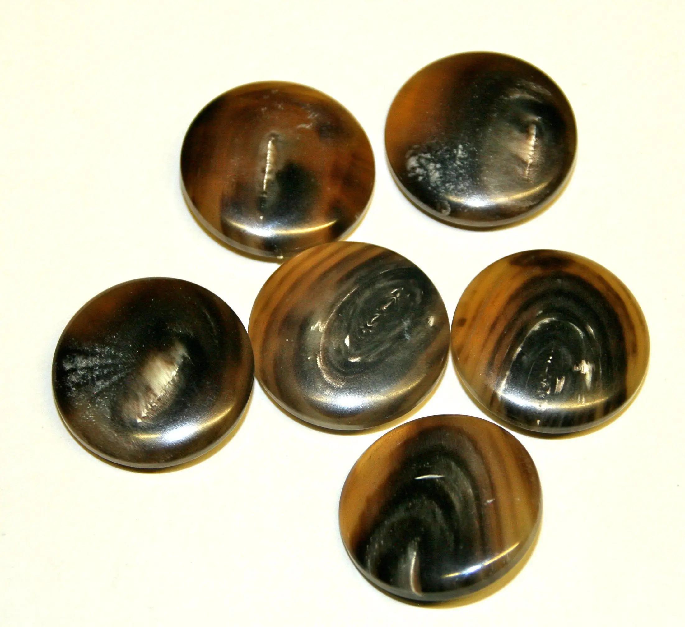 New Wholesale high quality natural horn bone buttons real buffalo horn button From India