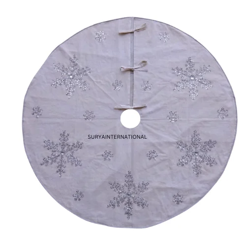 Artisan-Crafted Beaded Christmas Tree Skirt - Luxury Holiday Decor with Intricate Beadwork for Festive Ambiance