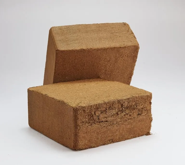 Top selling 100% Natural Cocopeat 5KG Block for Planting suitable for Green houses, Hydroponic farms