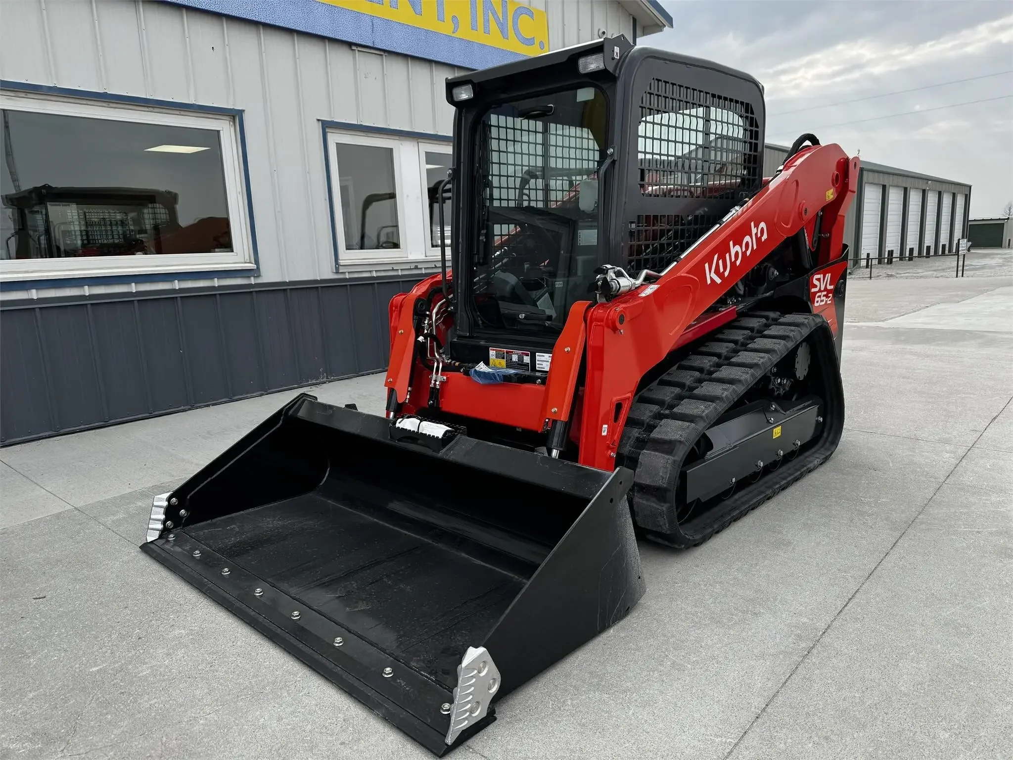 2024 гусеничный погрузчик KUBOTA SVL65-2HFWC бородок высокая интенсивность работы Kubota SVL65 для продажи
