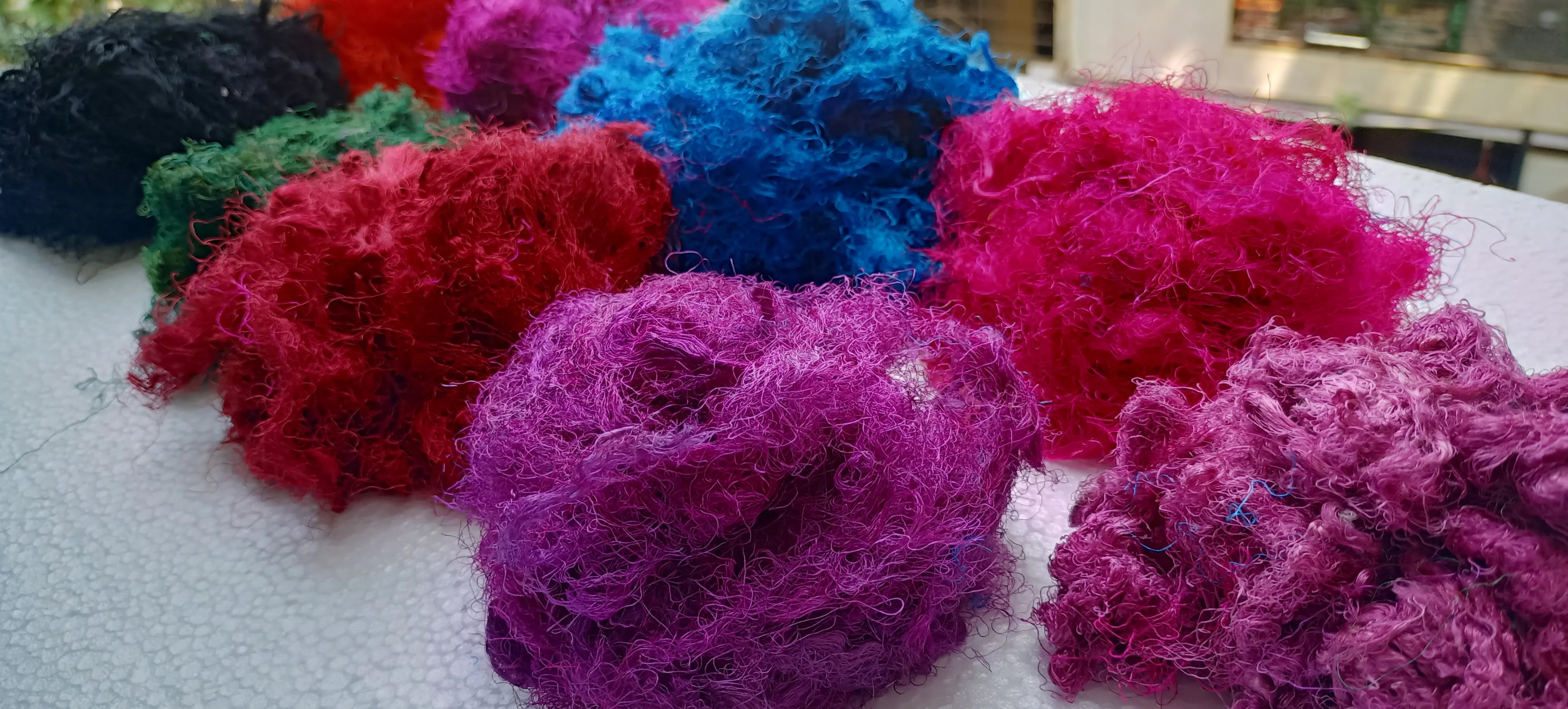 custom made dyed sari silk fiber in assorted colors made from sari silk waste suitable for spinning