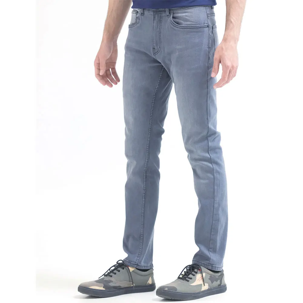 Trendy Fashionable Hot Selling Denim Comfortable Straight Fit Full Length Jeans for Boys in Different Colors Made in pakistan