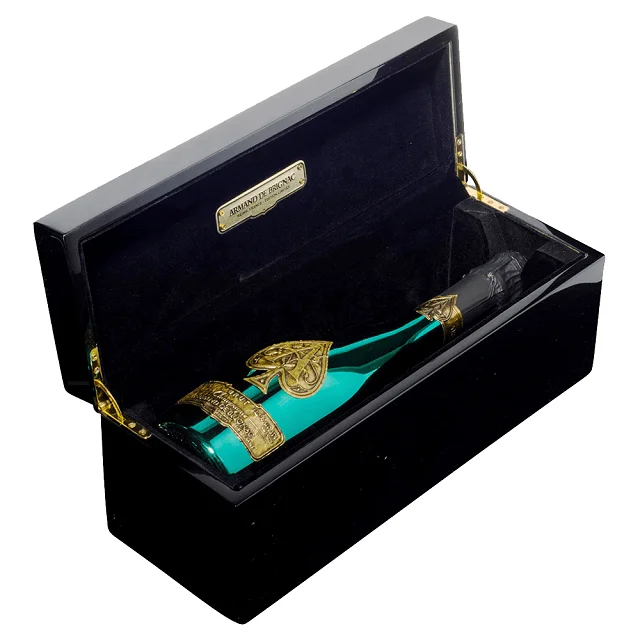 Первоклассный ARMAND DE BRIGNAC BRUT GOLD / ACE OF SPADES