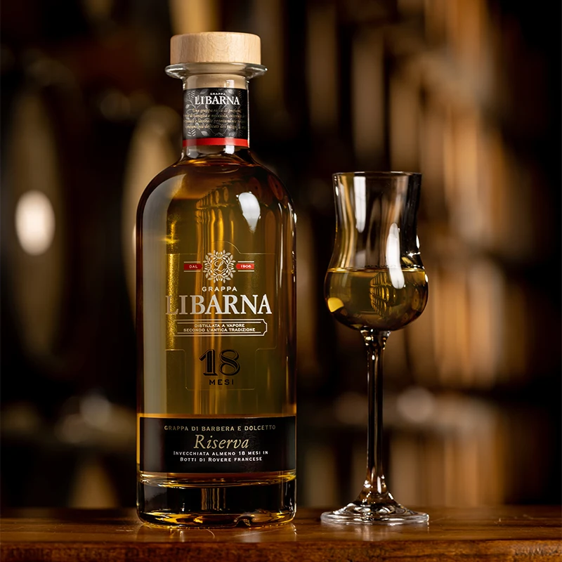 Высшее качество линейки Сделано в Италии флакон Grappa Libarna Barber и Dolcetto zero VA 6 x 0 70 мл готов для