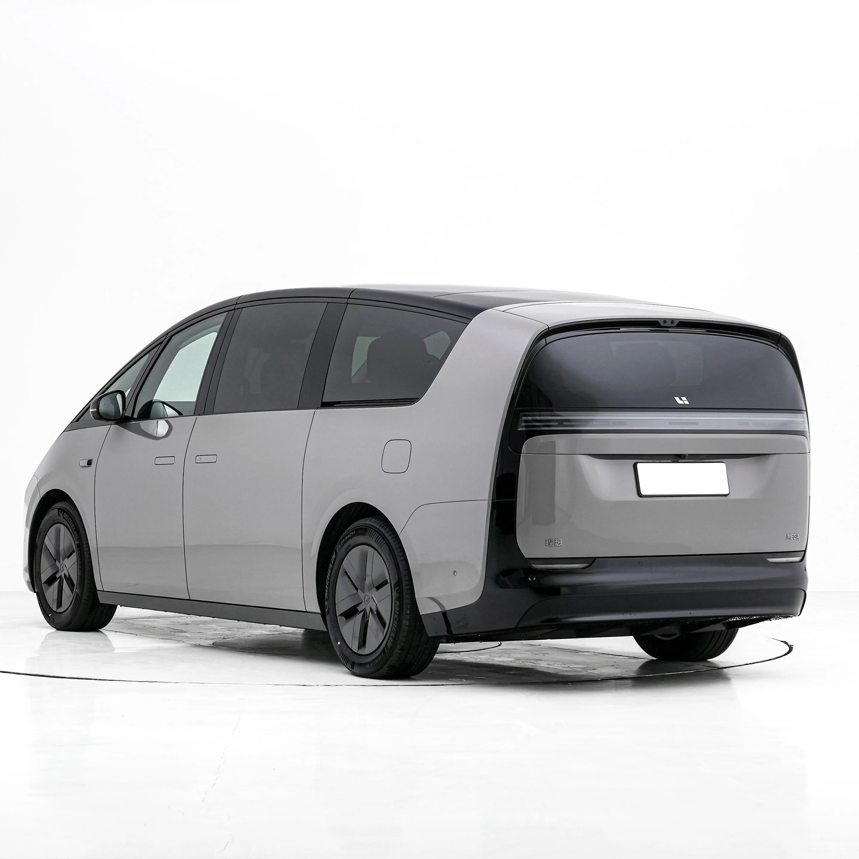 2024 горячее бронирование Neues Angebot Li Auto MEGA max MPV Dual Motoren Lixiang чистый Electricfor guten Preis