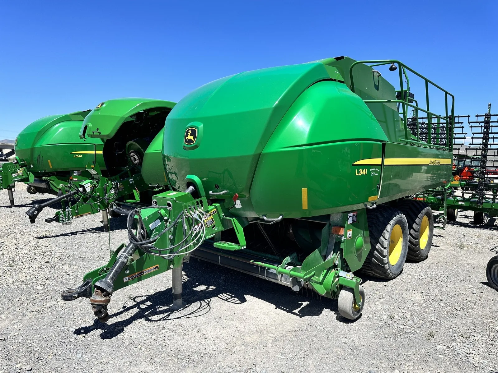 Competitive Price Round Straw Hay Baler Mini Round Hay Baler With Ce Approval at moderate prices shipping worldwide