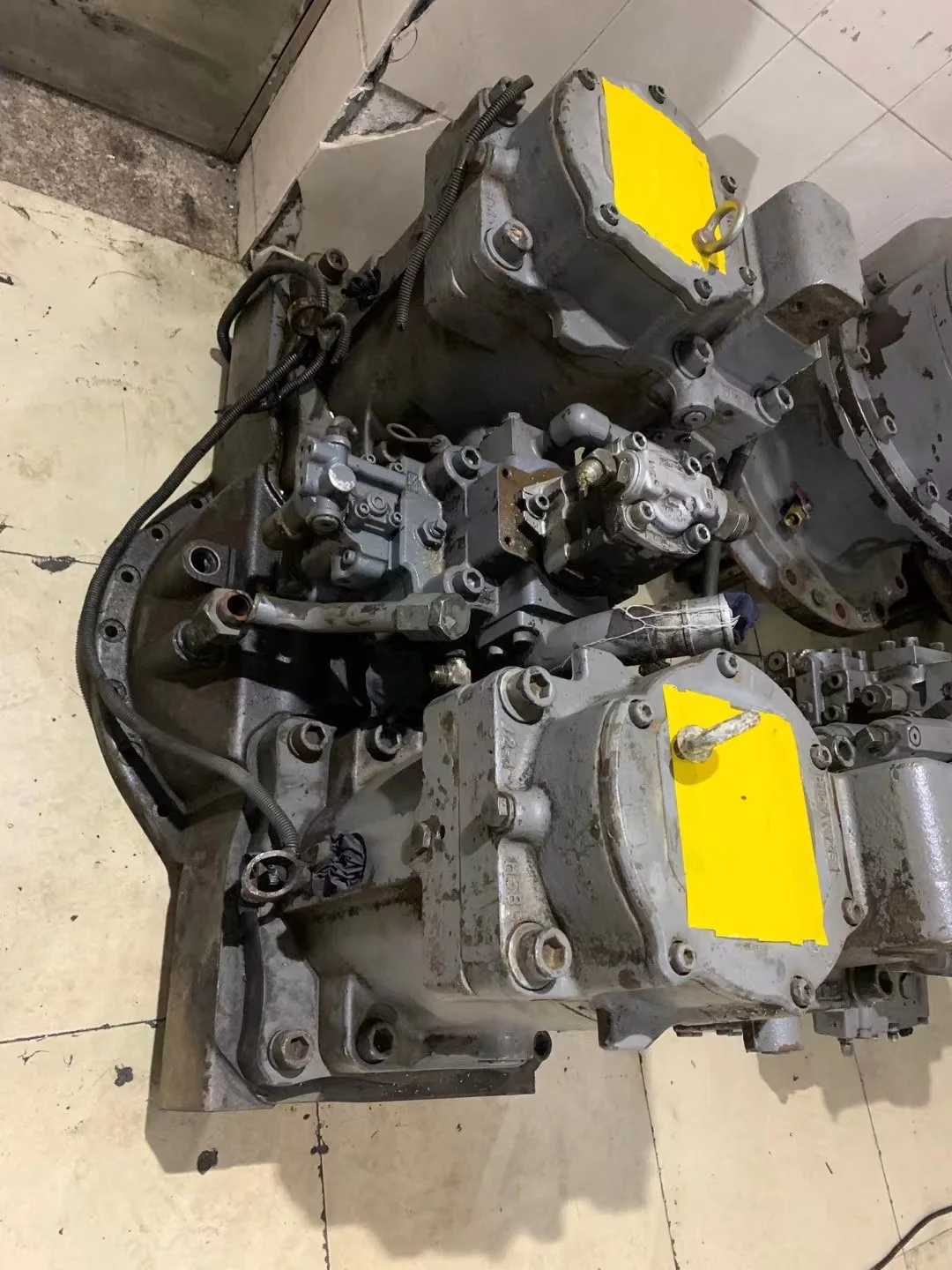 ZAX670-5G ZAX870-5G ZX670-5G ZX870-5G экскаватора HPK300AS Гидравлический Главный насос YB60000246 для Hitachi