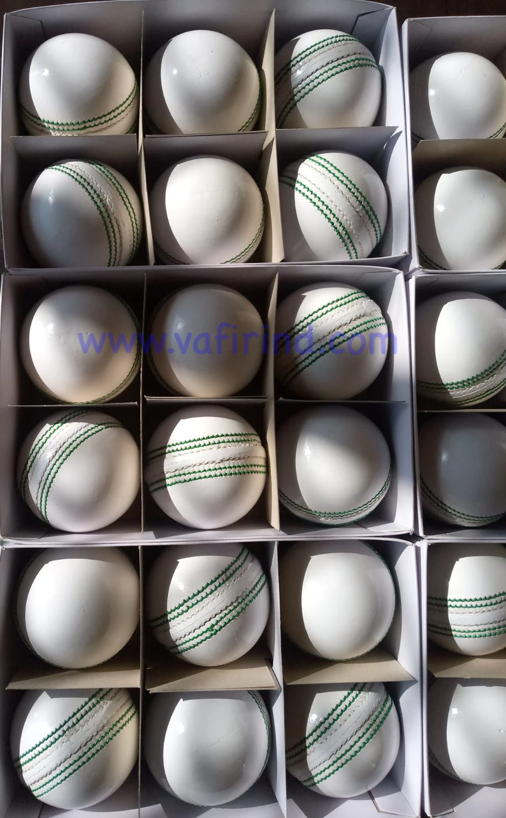 international Cricket ball Hand Stitched Genuine Leather match Ball Four Piece Ball Construction with Softer Under Lining