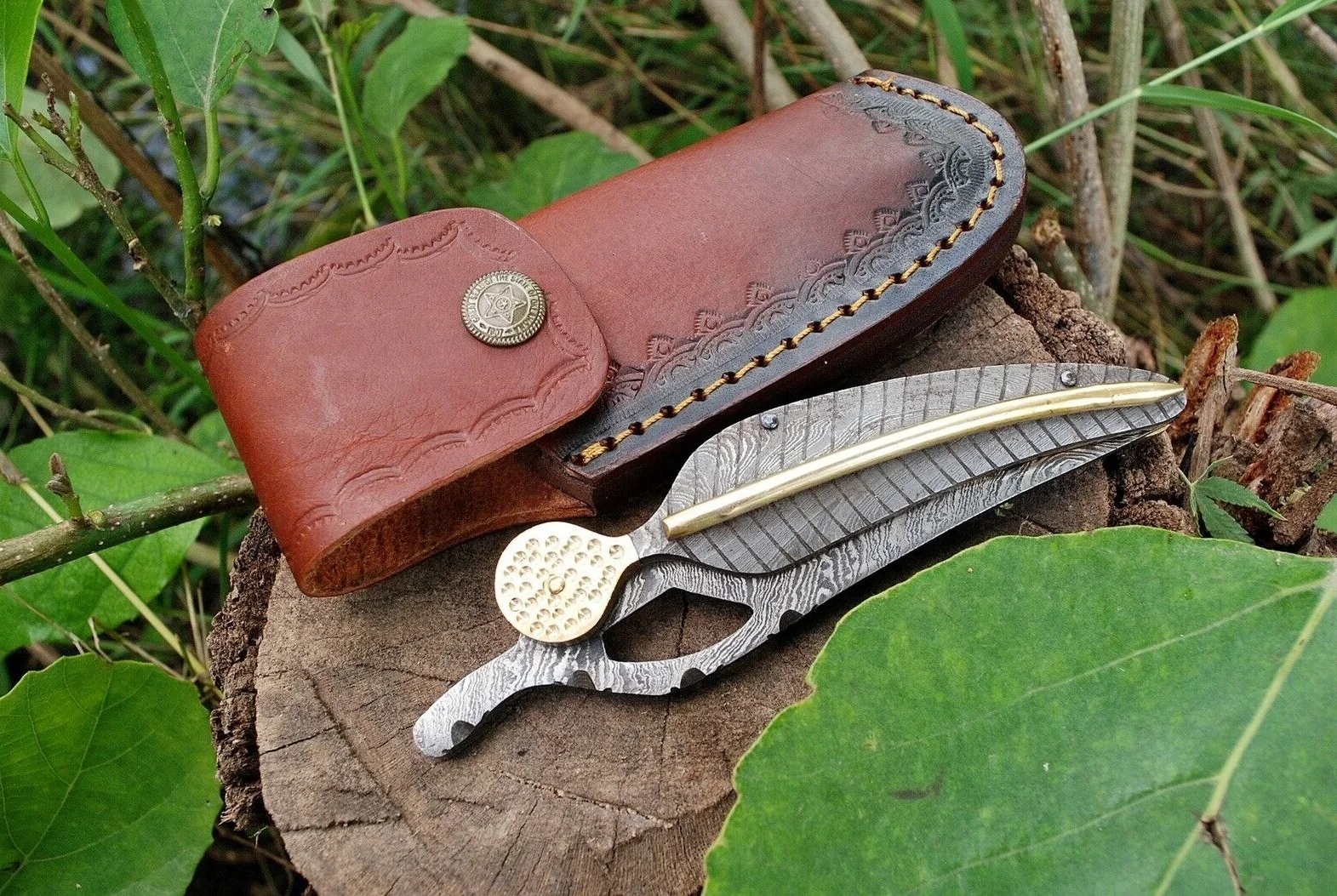 Damascus Steel Folding Knife Outdoor Pocket Kitchen Knives with Leather Sheath Wholesale