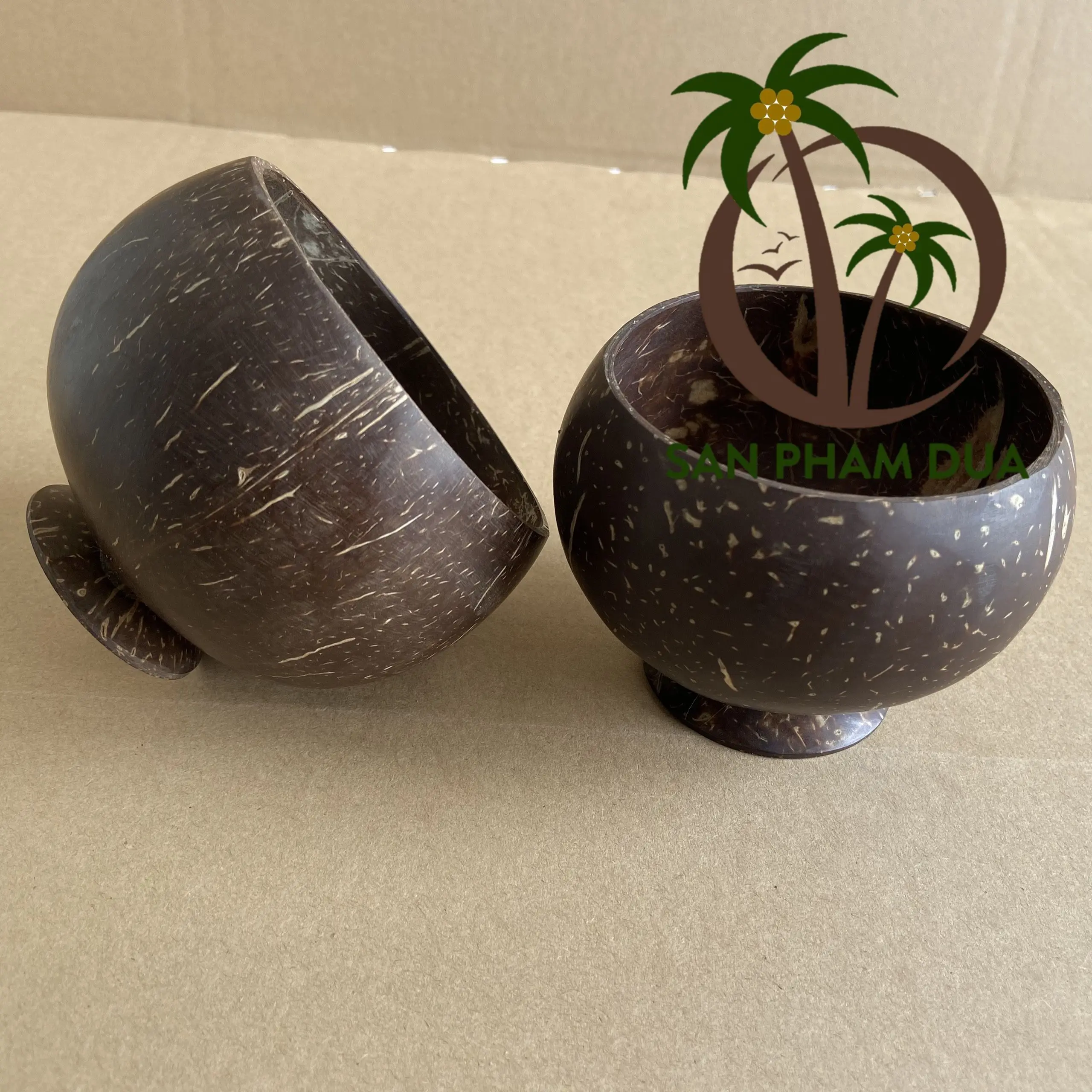 COCONUT ICE CREAM CUP/ COCONUT SHELL CUP FOR DRINKING TEA CUSTOMIZED LOGO SUPPLIER IN VIETNAM COCONUT CUPS/ COFFEE CUP