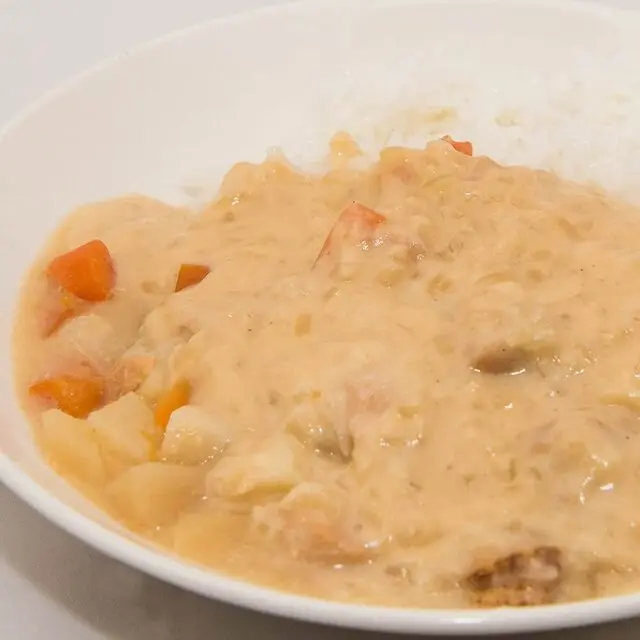 JAPANESE WHITE SCALLOPS MILK VEGETABLES COCONUTS MILK SPICY CURRY