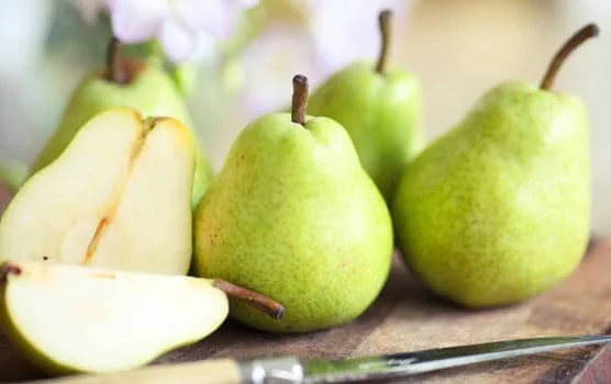 High quality pear fruit crown pear new crop fresh pears price for Russia and Ecuador export from USA