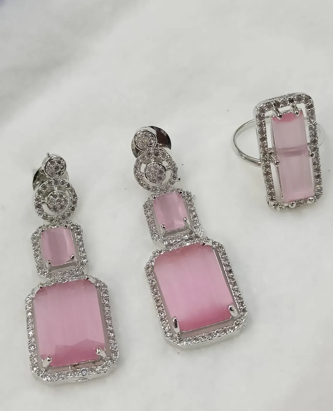 AMERICAN DIAMOND CLASSIC STYLE  AND FASHIONABLE EARRINGS FOR BIRTHDAY & CHRISTMAS GIFTS  EARRINGS LUXURY JEWELLERY