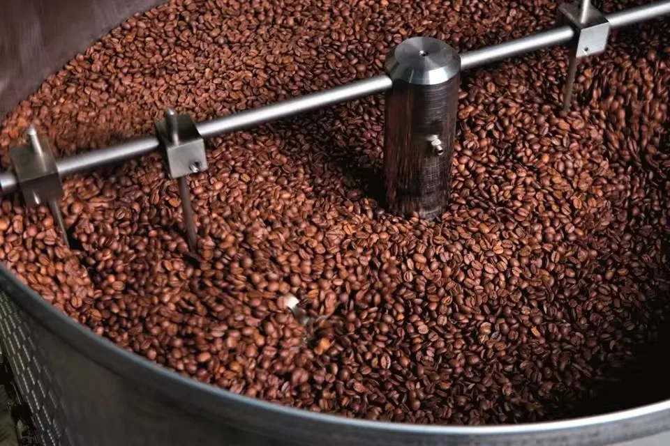 Сушеный распылением порошок растворимого кофе оптом HACCP ISO HALAL Cert 100% Robusta из Вьетнама