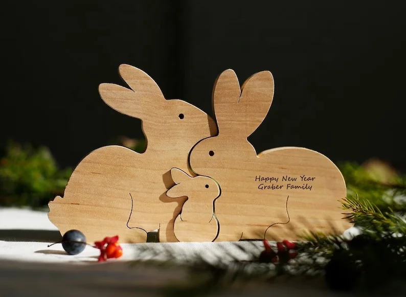 Super beautiful pine wood Easter decoration bunny family set making toys gifts for children study desk showroom decorations.