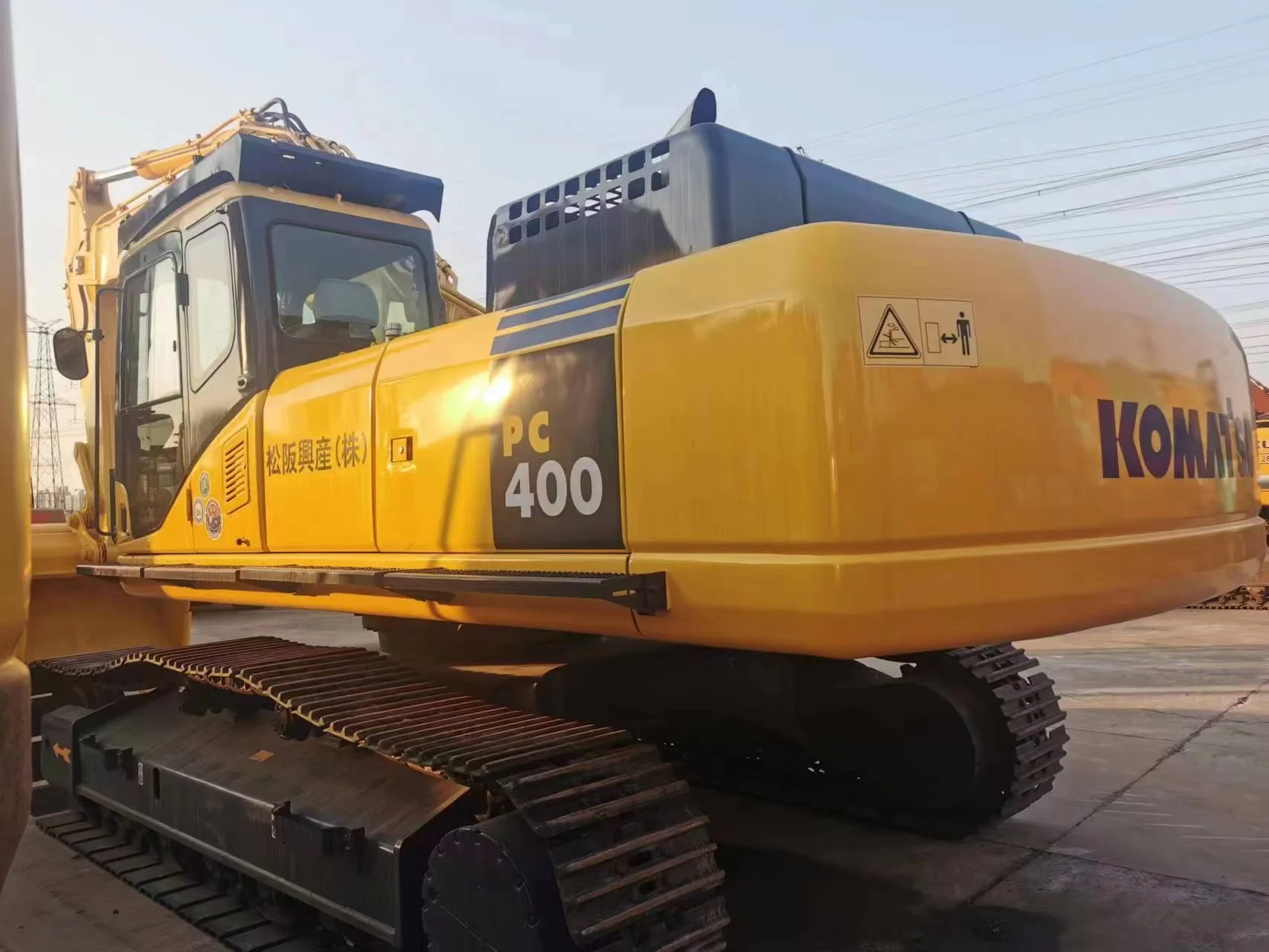 used KOMATSU PC400 excavator