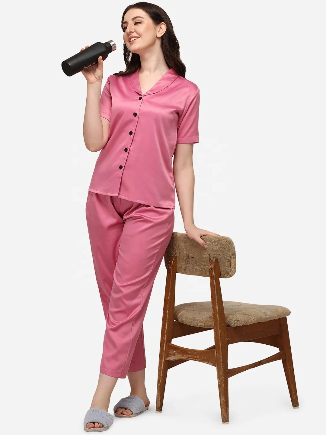 Hot summer 2022 short sleeve shorts for home wear leisurepajamas jumbo pajama silk women pajamas for women set silk pajamas