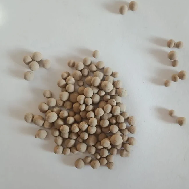 Wholesale Activated Clay Desiccant Bentonite Natural Clay Ball low moq Moisture Desiccant Activated Alumina Ball for Air Drying