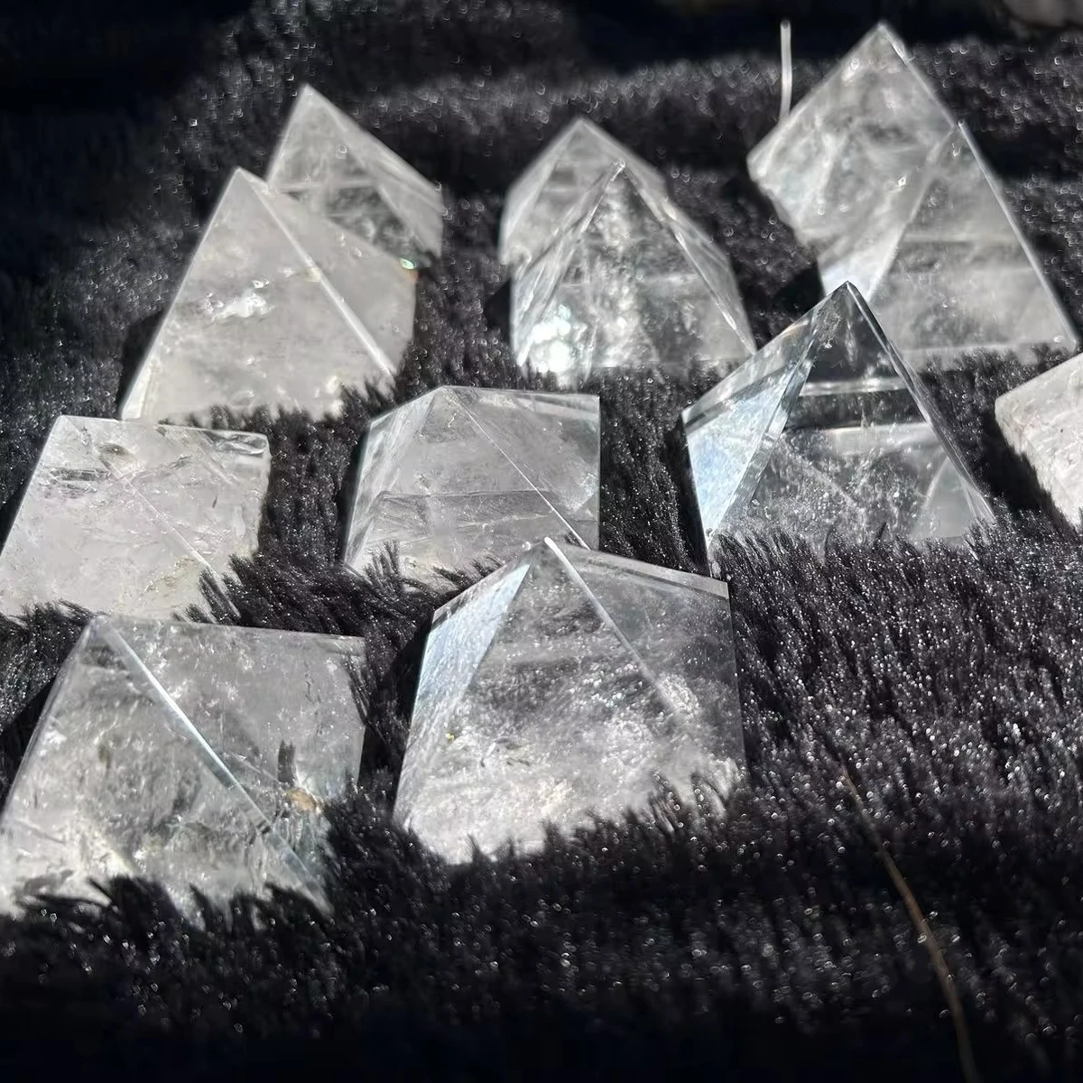 High Quality Clear Quartz Crystal Pyramid for healing and Grid and Vastu Correction REIKI CRYSTAL PRODUCTS Clear Quartz Pyramid
