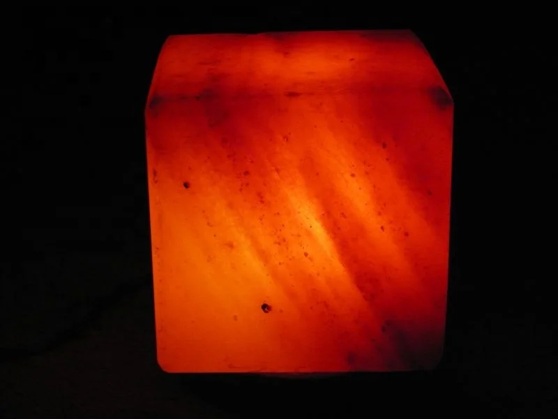 Wholesale Super Quality 100% Pure Himalayan Salt Cube Lamp