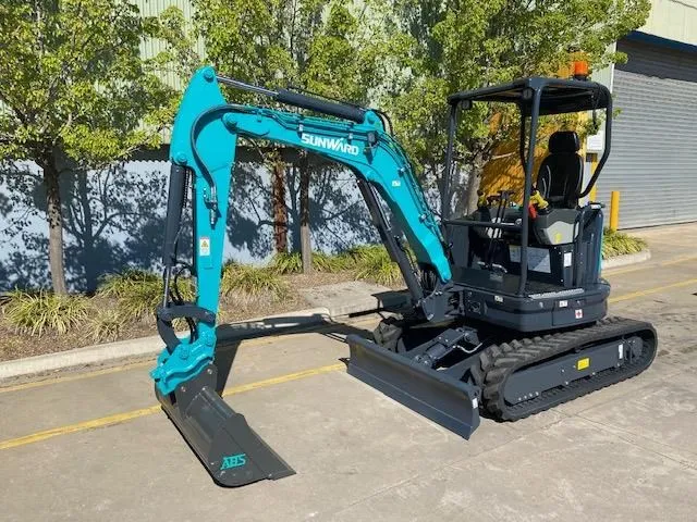 2 5 тонн Sunward SWE25UF мини-экскаватор гусеничного типа готов в наличии