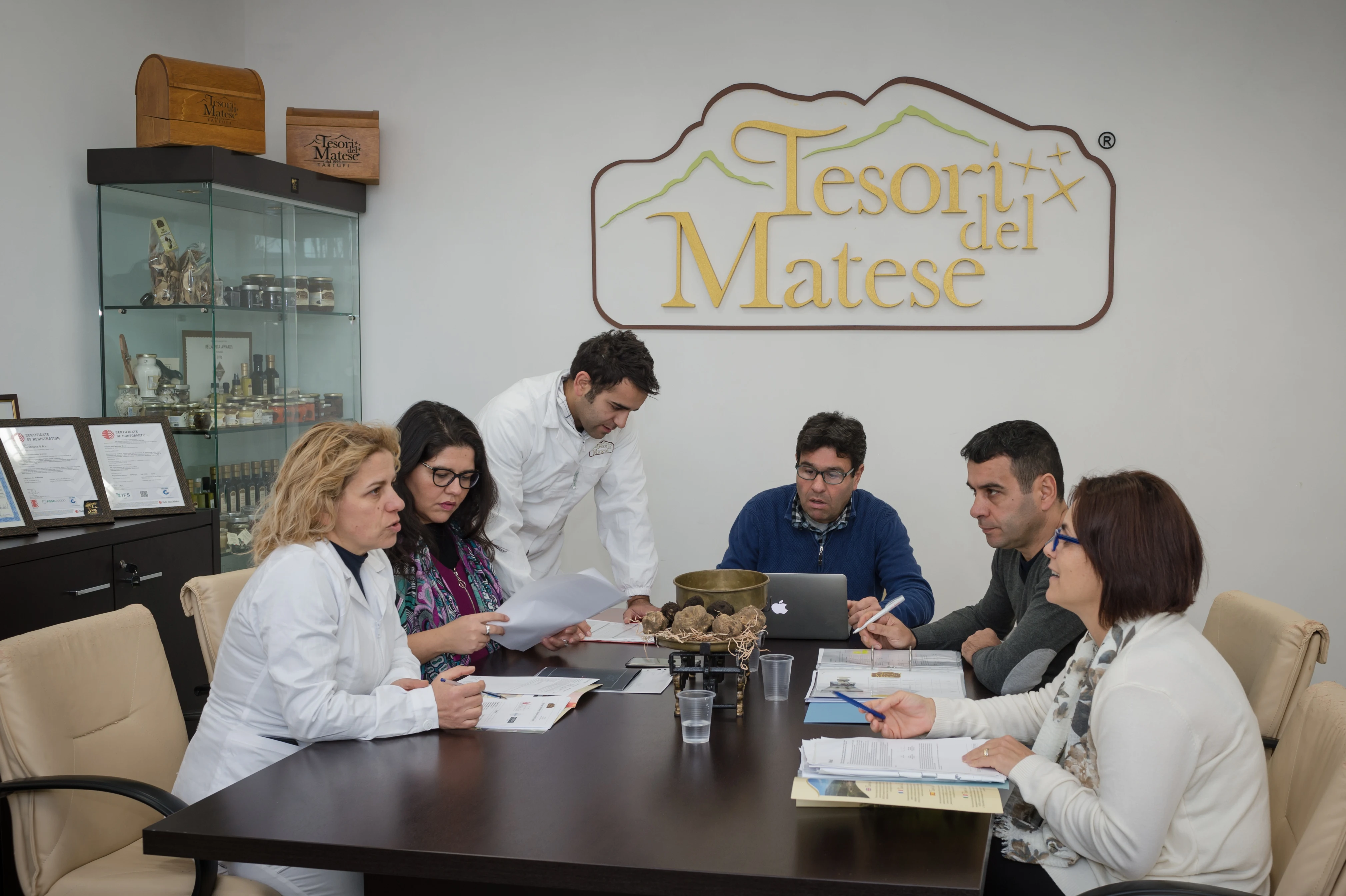 High Quality Italian Handmade Giardiniera Spread 180g  Glass Jar Packaging for Wholesale Perfect for your Appetizers