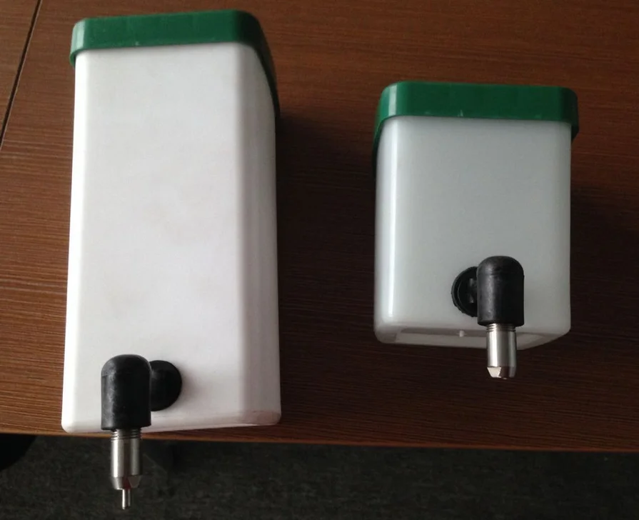 Nipple drinker for rabbits 600ml rabbit nipples drink