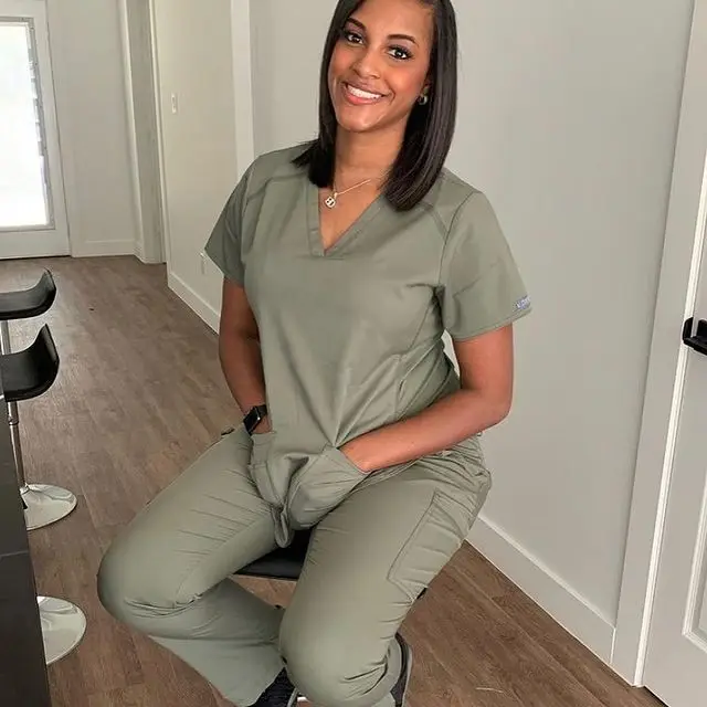 Premium Quality Hospital Uniforms Medical Scrubs Nurse Long Sleeve Jacket Scrub Suit For Women 2022