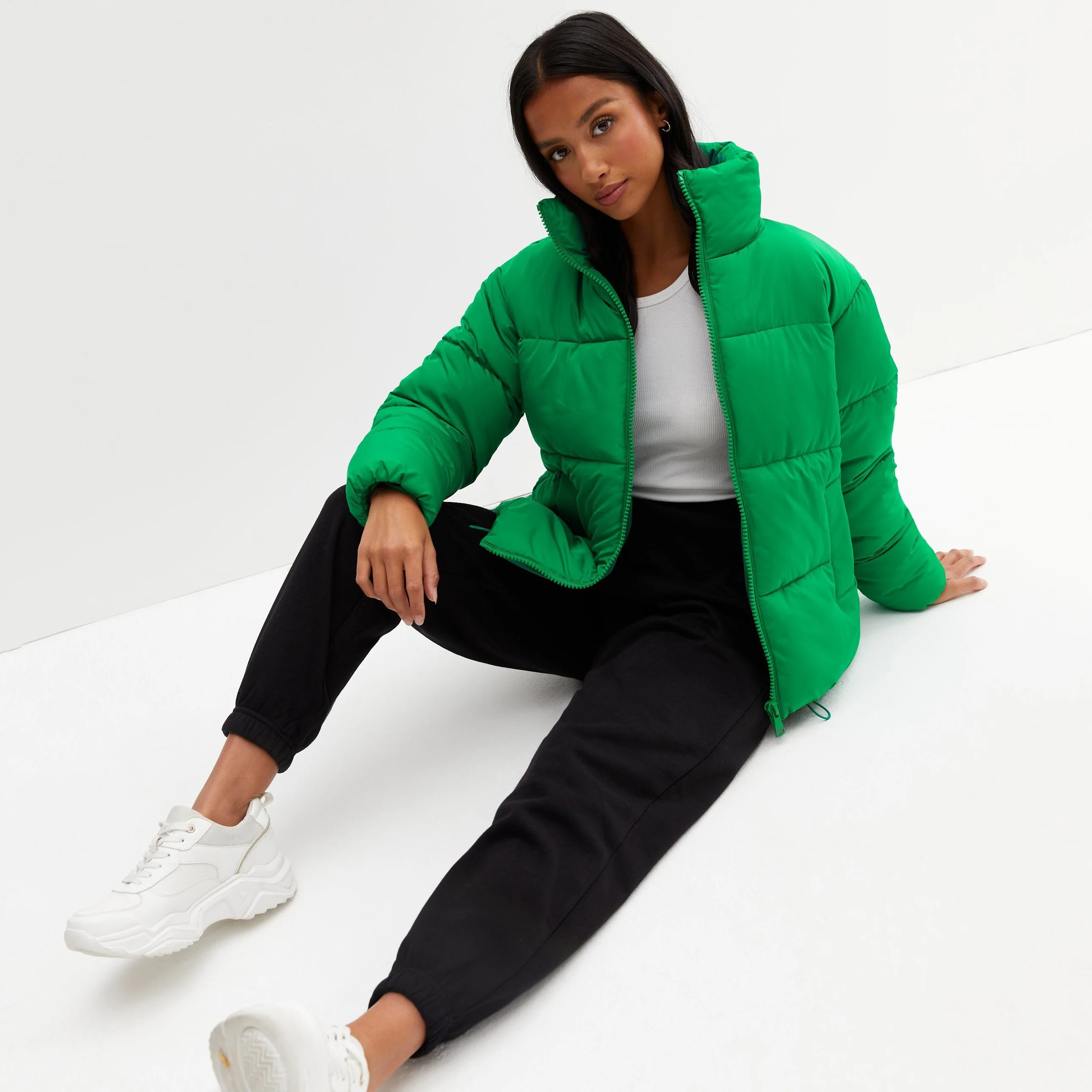 Oem Service Custom Made High Quality Black & Green Color Bubble Jacket Trending Latest Puffer Jacket