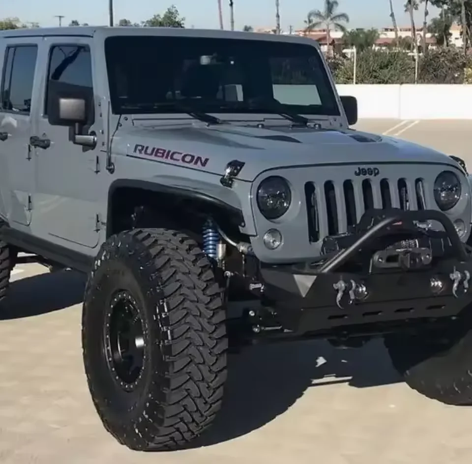 Подержанный безлимитный Гладиатор wrangller Rubi-con Sah-ara Jeep Truck