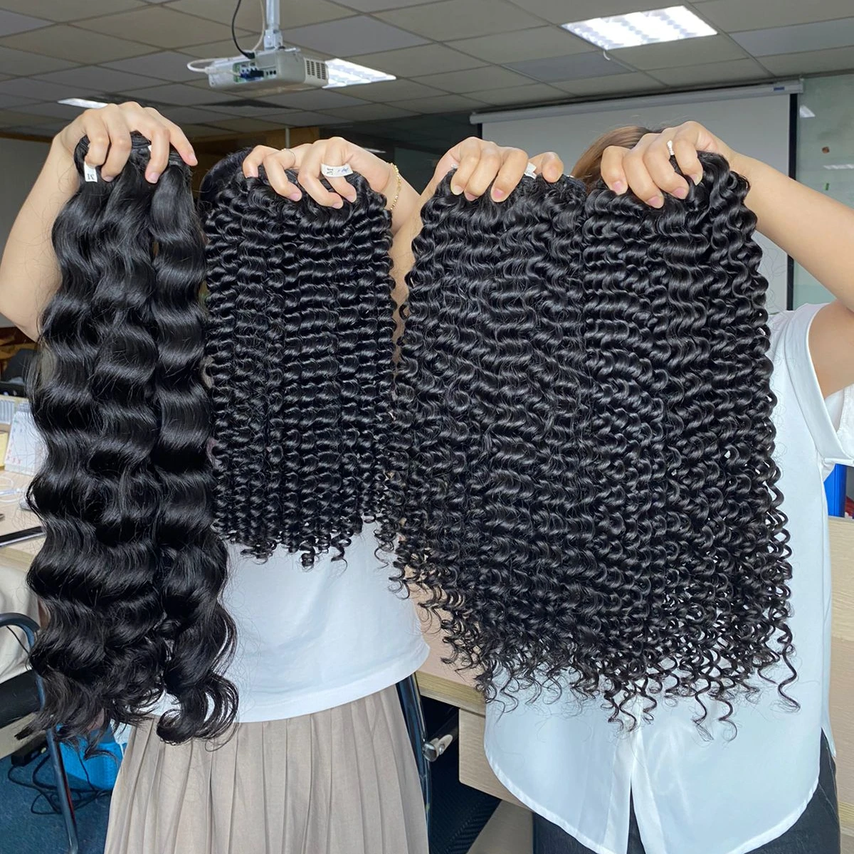 100% Top Quality Weft Human Hair Vietnam Wholesale Price No Tangle No Shedding Natural Hair Loose Curly