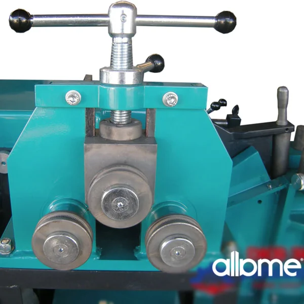 Portable Low Price Electric Hydraulic Bar Cutter Rebar Cutting Machine Set Metal Oem Key Band Power Building Industrial