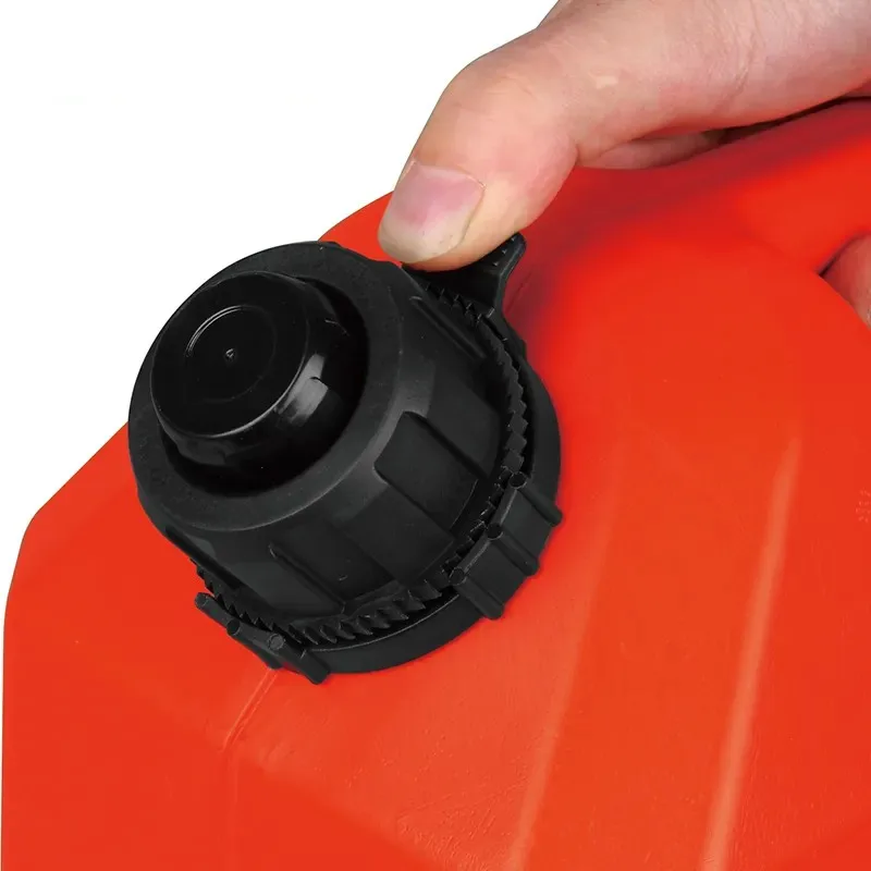 Plastic Jerry Can / Gasoline Fuel Tank