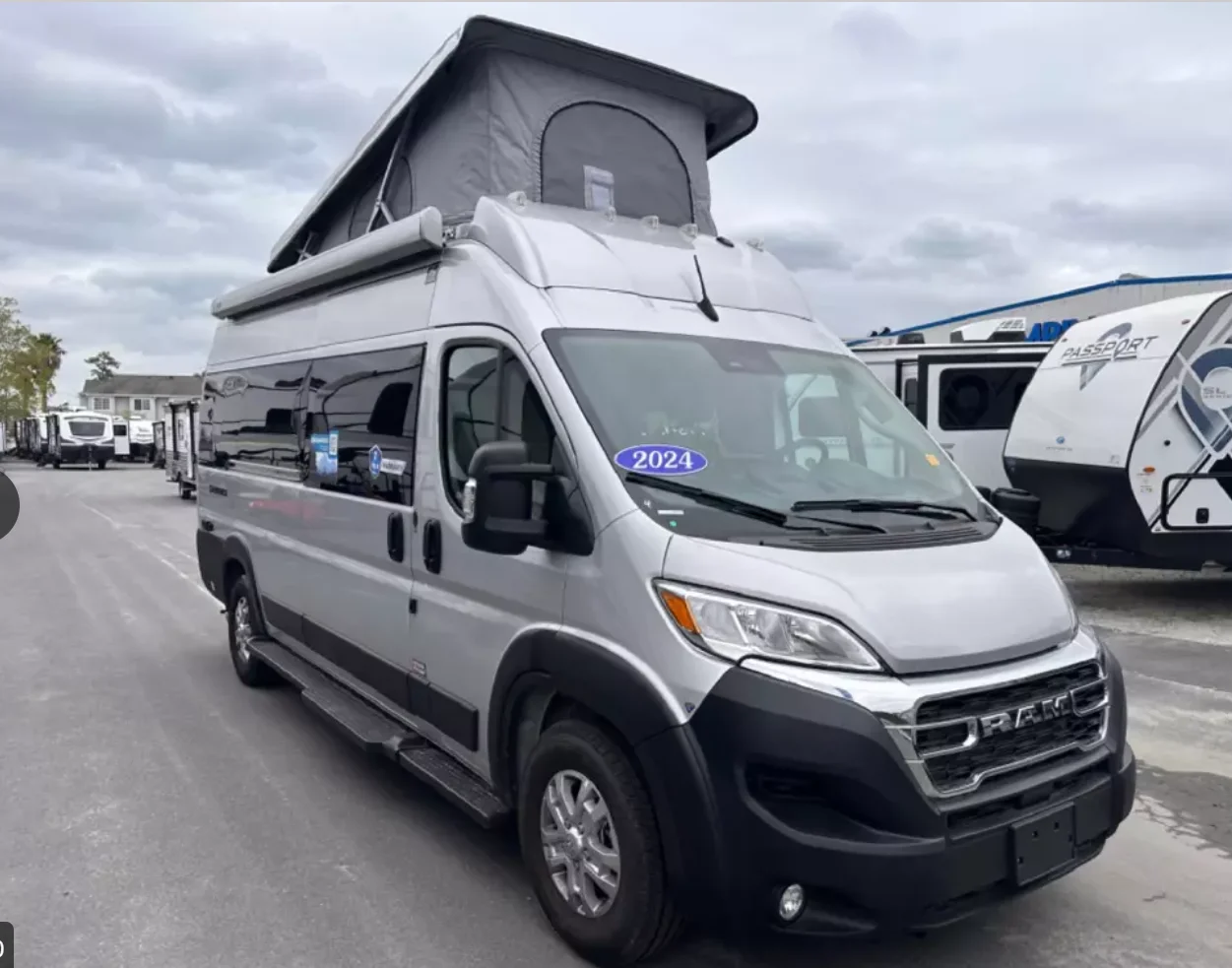 FLYQUEST 2020 2021 2022 2023 2024 используется мотор Тор C-Coach Class B RV Sequence 20J Кемпинг дом на колесах