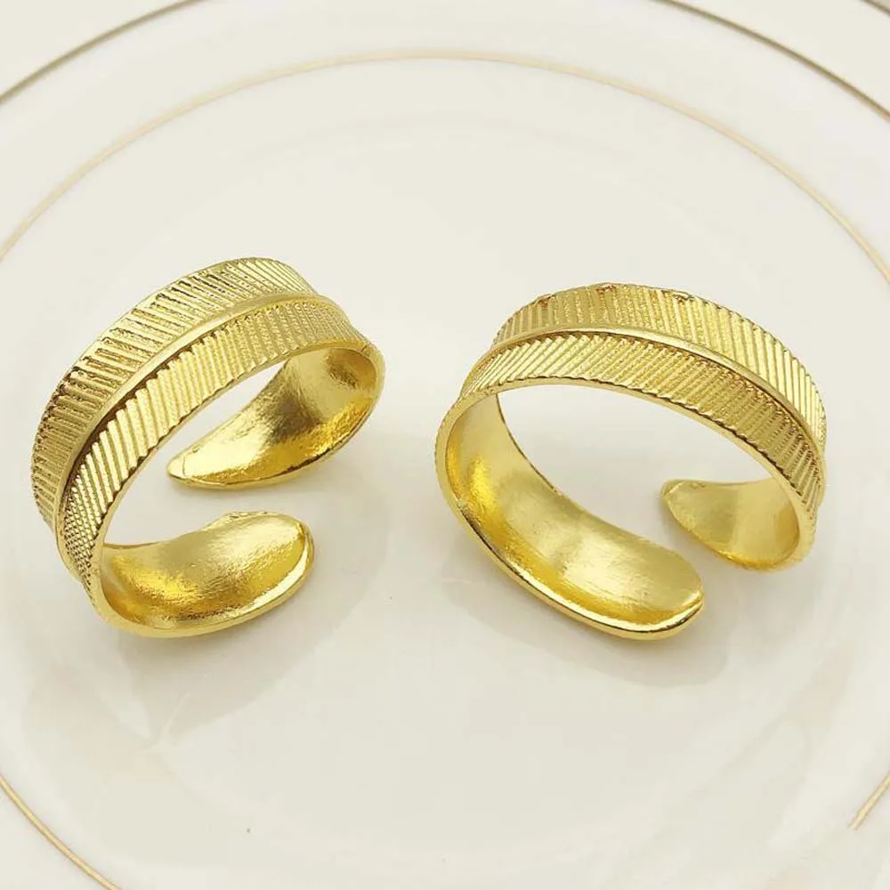 Tableware Decorative Wedding Design Royal Gold Plated Hole Design Napkin Rings Wedding Antique Decor New design Napkin Ring