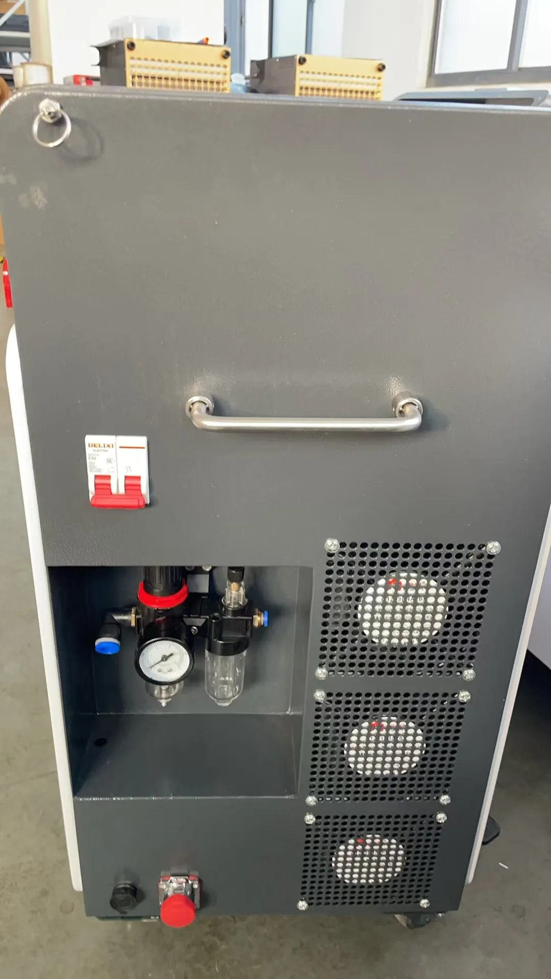 500W Portable Handheld Laser Cleaner Water Cooling Pulse Laser Cleaning Machines for Metal Rust Removal