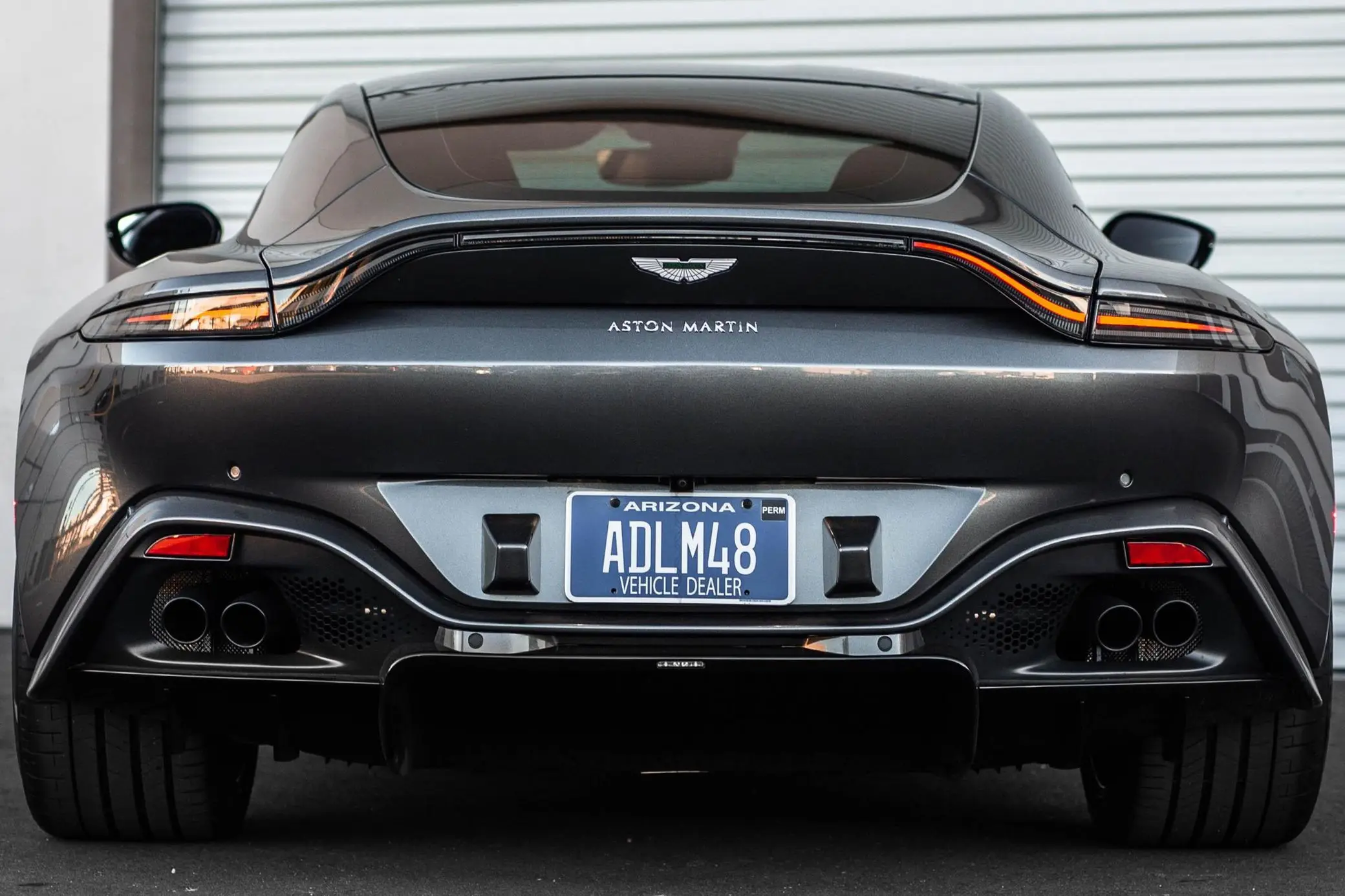 Аккуратно использованный 2021 Aston Martin Vantage