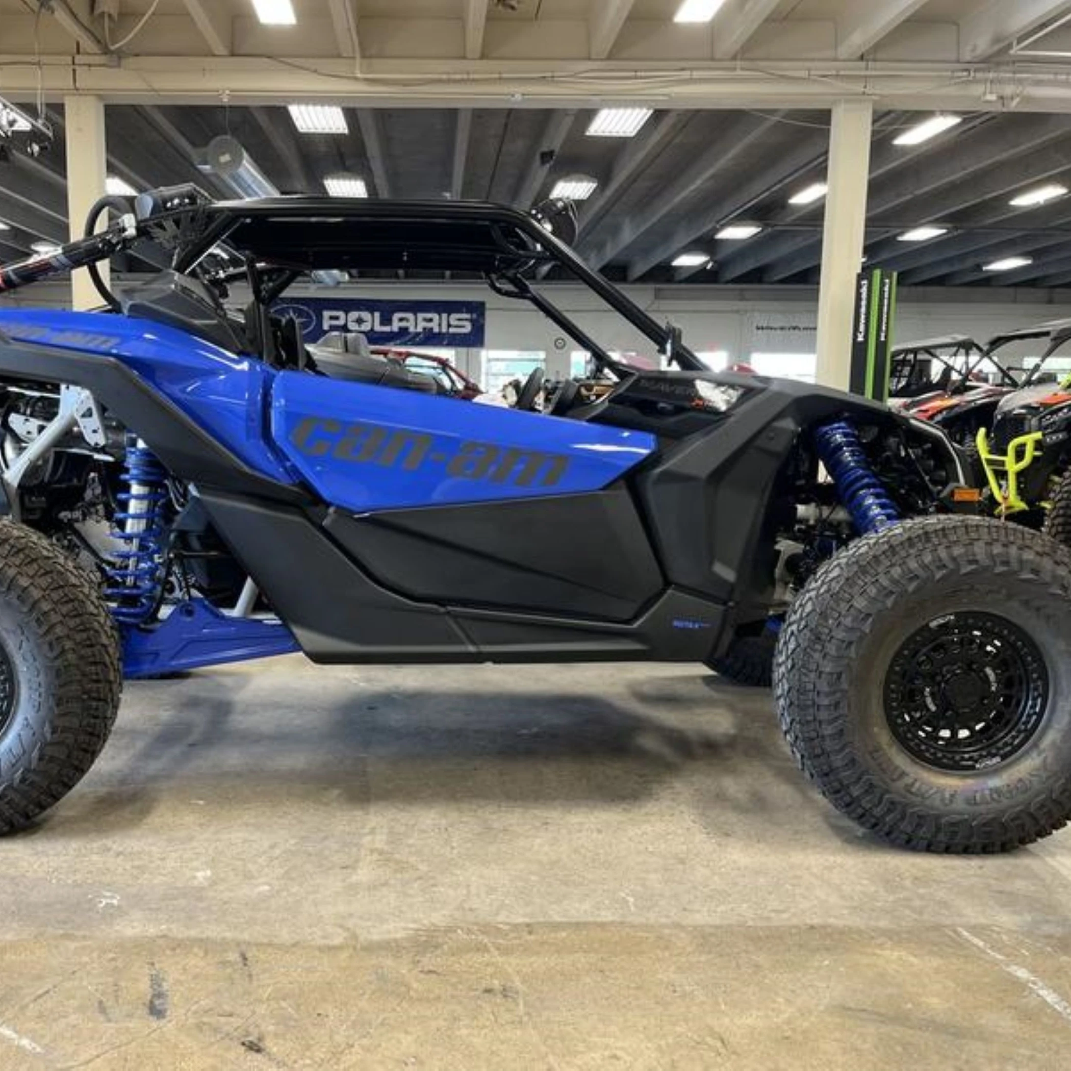 BEST WHOLESALE PRICE Can-Am Maverick X3 X rc Turbo RR 64