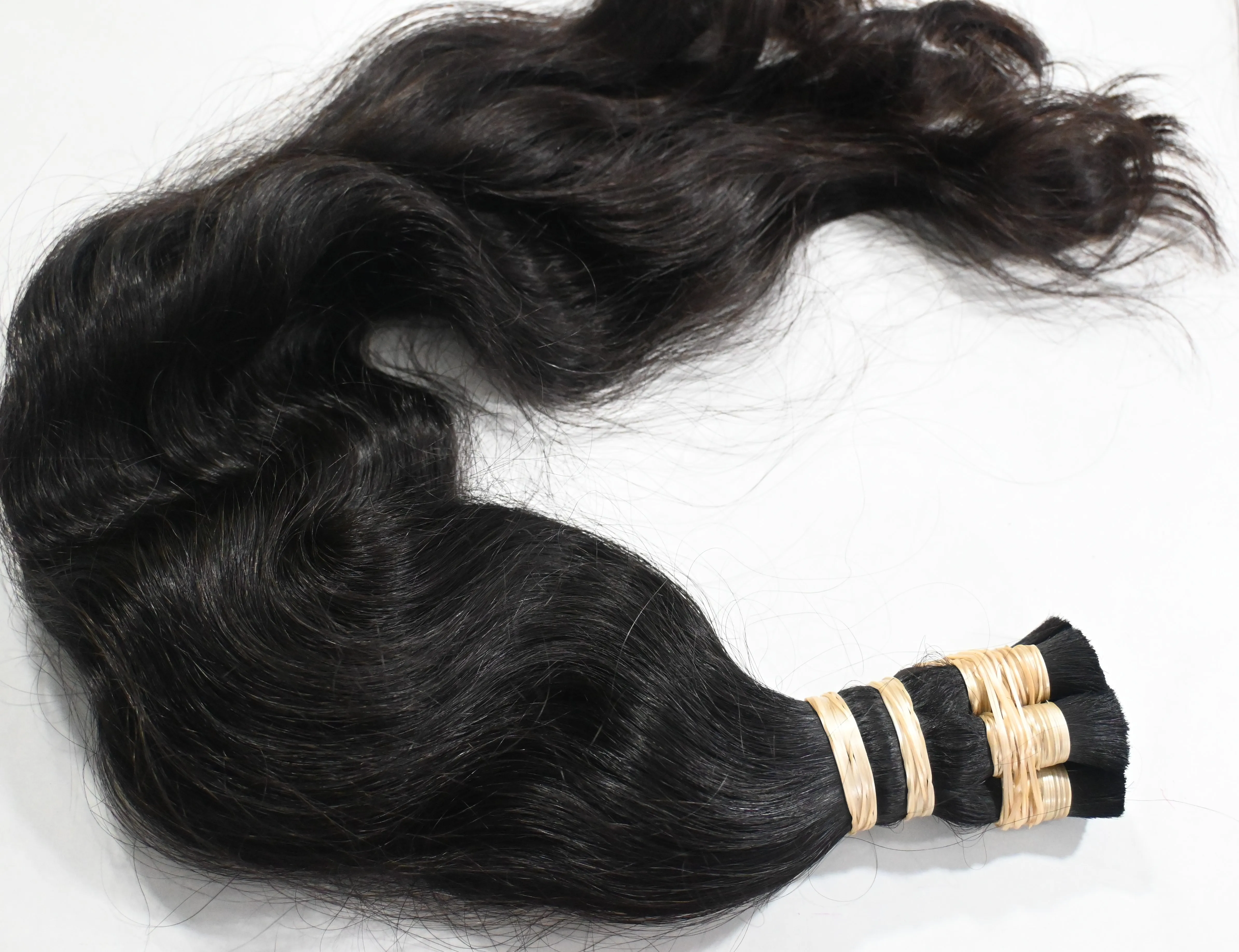 Indian Real Raw Natural Unprocessed Virgin Human Hair Extensions 30-Inch Kinky Curly Style Soft Feel Short Length Waves Bundles