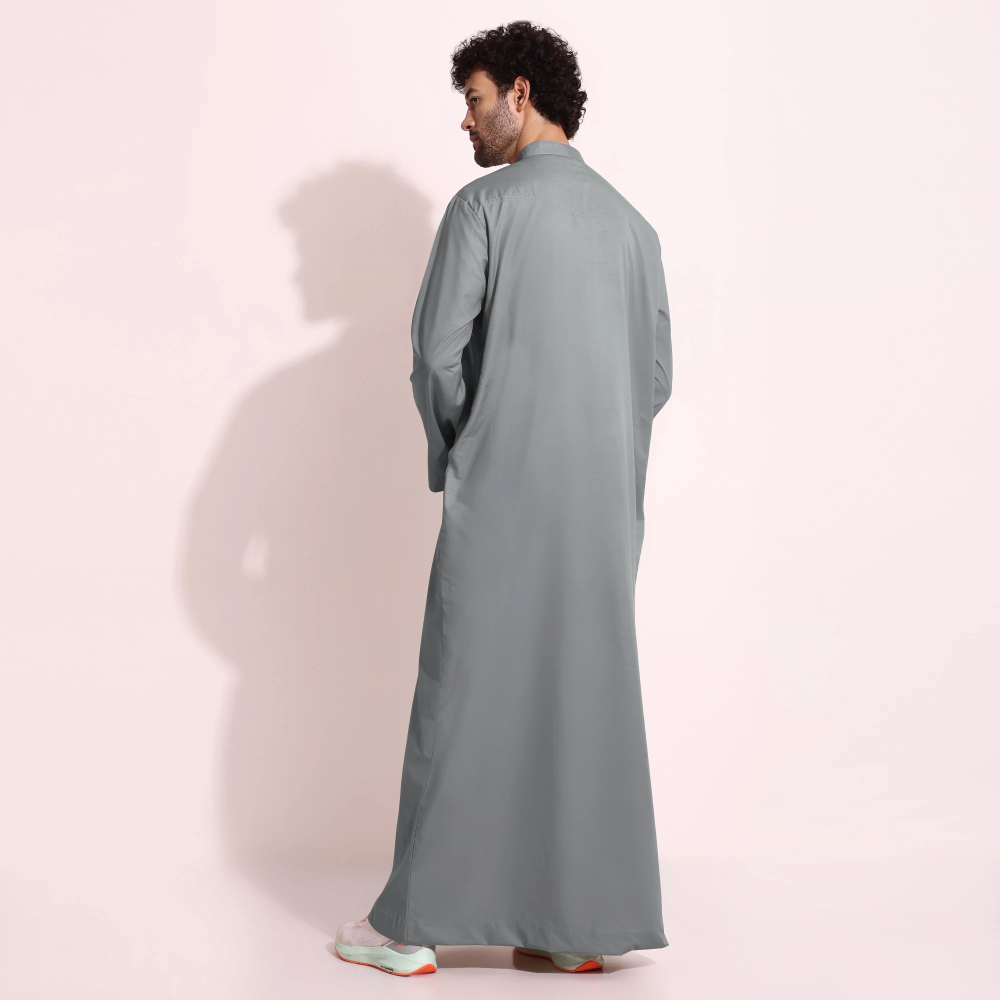 New Hot Sale High End Natural Mulbury Cotton Fabric Saudi Arab Men Wear Thobe Jubba Daffah Kurta