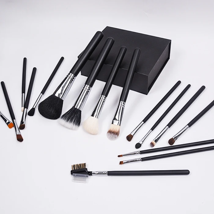 Dongshen private label makeup brush set natural skin-friendly goat hair pony hair powder contour blush eye shadow makeup brushes