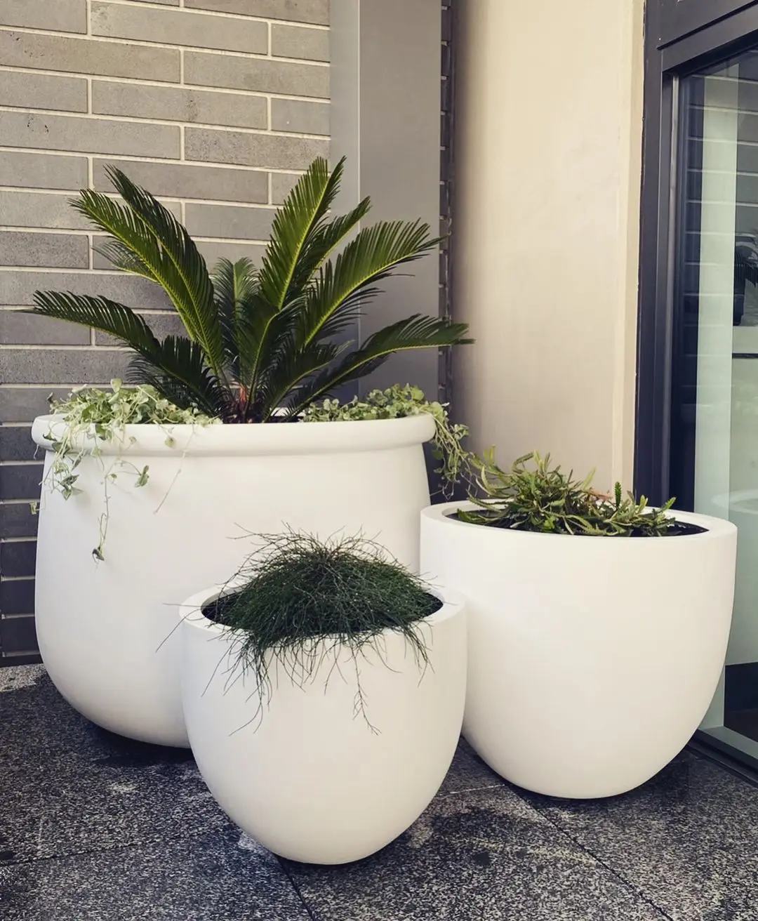 Vietnamese GARDEN POTS & PLANTERS Supplier Round Wide Modern Garden Planter Pot Smart Choice Flower Pots & Planters for Home OEM
