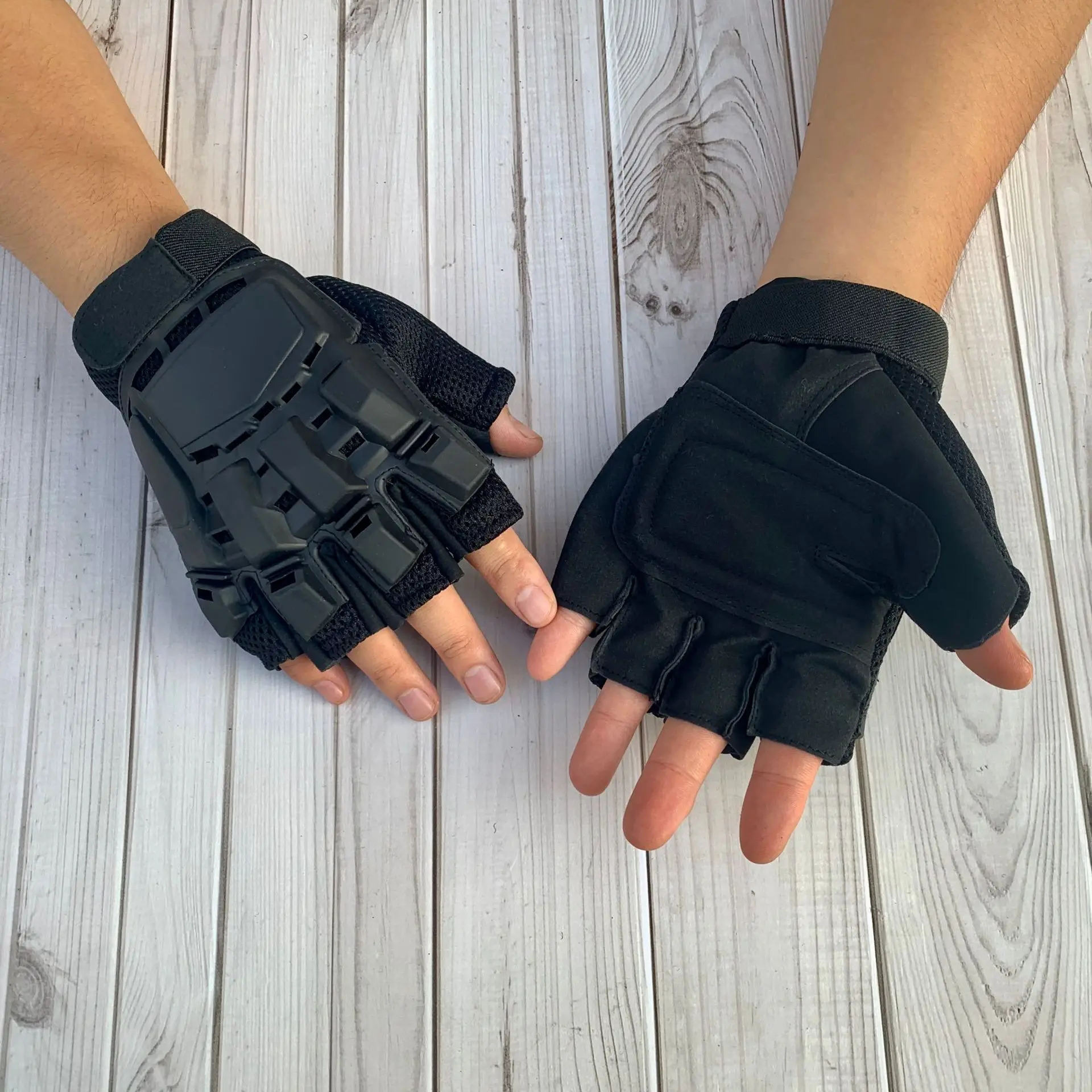 Transformers tactical gloves for male and female special forces soldiers training CS tank gloves with half finger durability