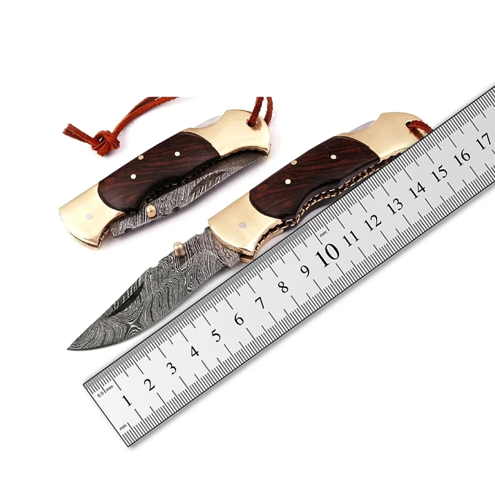 Hand forged Traditional Craftsmanship Damascus Steel Folding Pocket Clip Knife Everyday Carry Knives with Leather Sheath